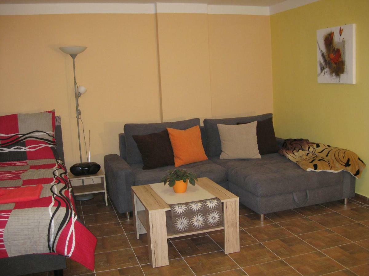 Apartmany Vcelka Hranice u Novych Hradu Extérieur photo
