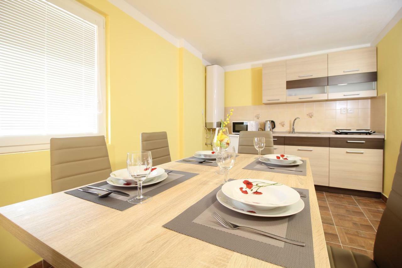 Apartmany Vcelka Hranice u Novych Hradu Extérieur photo